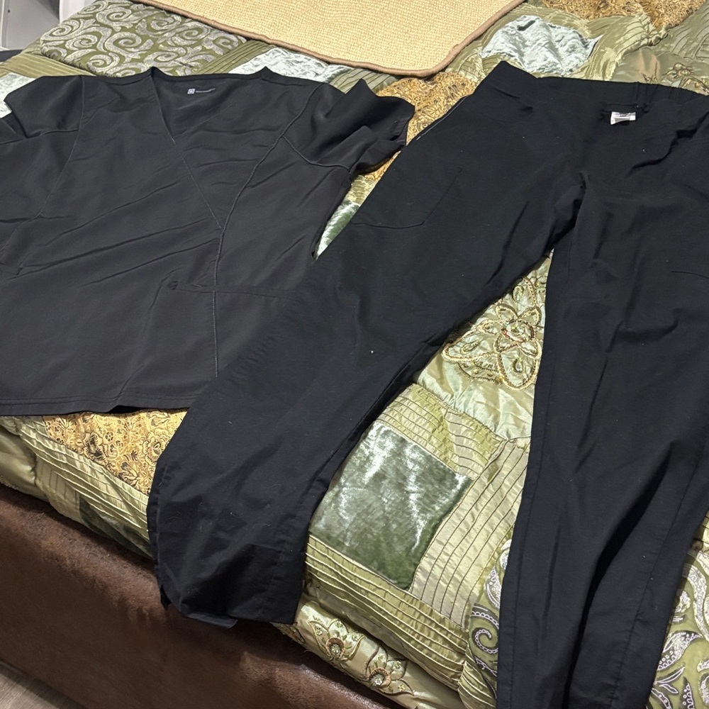 Wonderwink hp Black Medical Scrub Top and Pants Set size medium